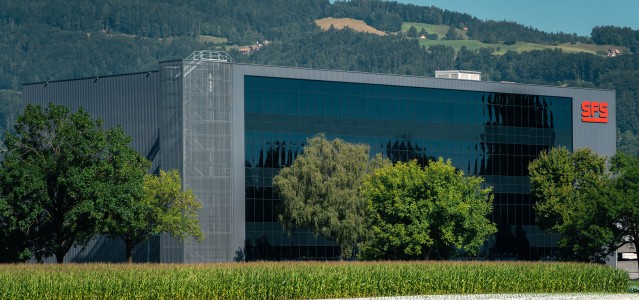 SFS_Group_Building